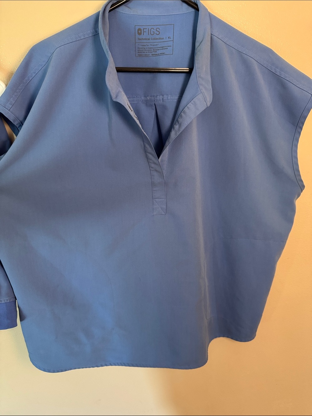 Figs Blue Medical Scrub Top and Pants - Picture 2 of 6